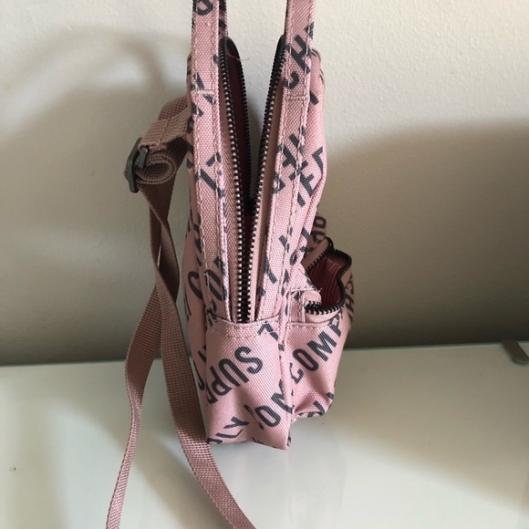 Herschel Crossbody bag - Picture 3 of 3